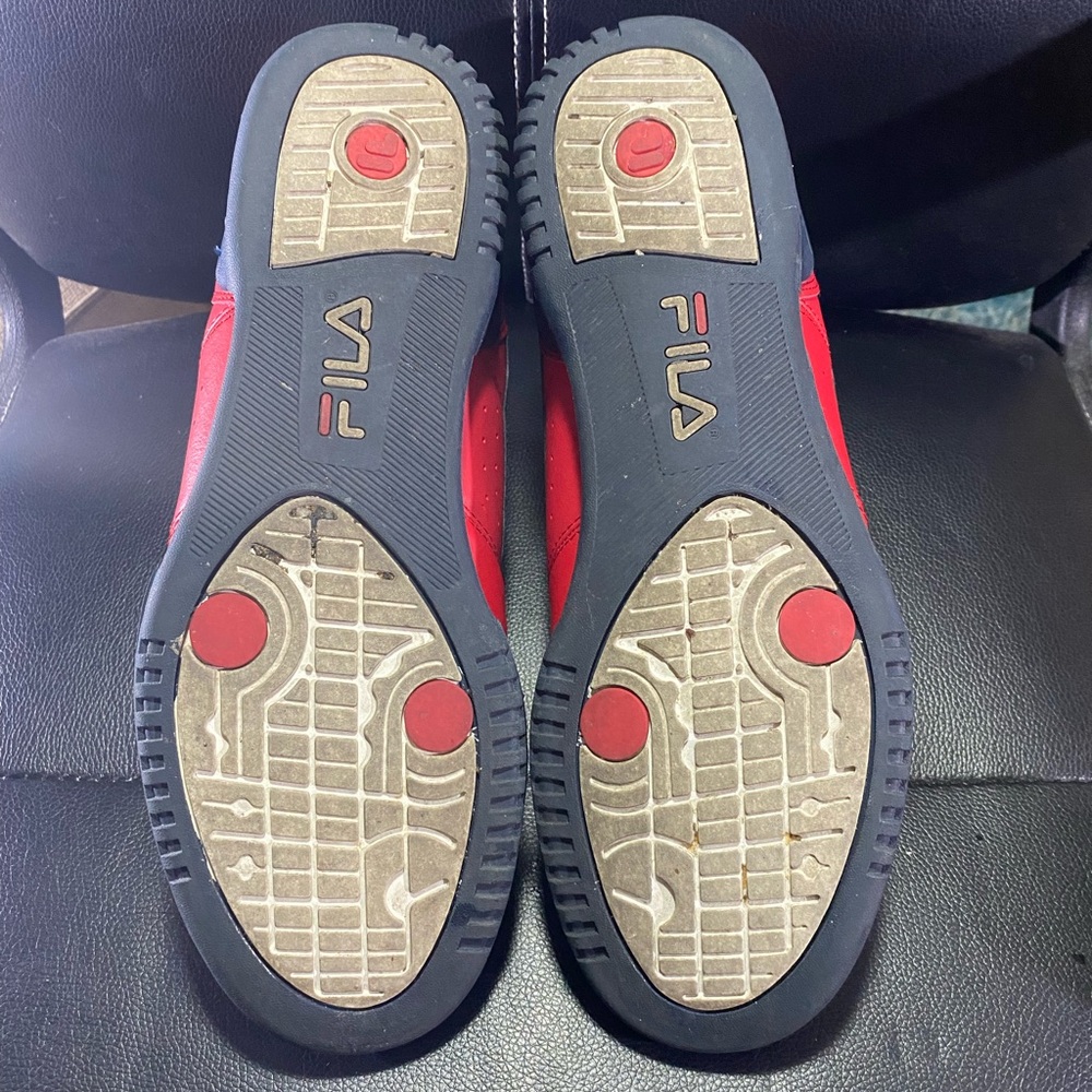 Fila Men's Bold Red Sneakers Size 10.5 - Picture 9 of 10